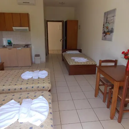 Akatos Aparthotel Agia Marina (Crete)